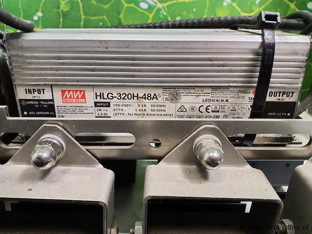 Modulaire schijnwerper voor sportvelden - afbeelding 3 van  4