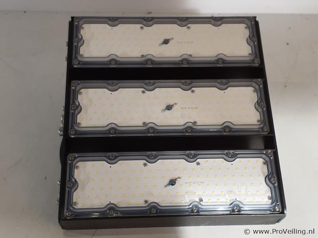 Modulaire schijnwerper voor sportvelden/hercules led flood light 120 dimmable - afbeelding 1 van  5