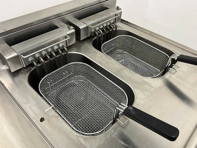 Modular - 70/70 fre 10 - dubbele friteuse met neutrale unit - afbeelding 5 van  6