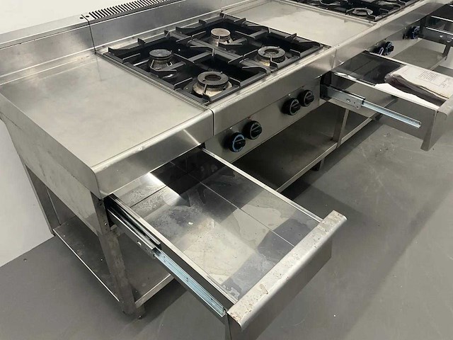 Modular - kooklijn met 3 gasfornuizen - afbeelding 9 van  12