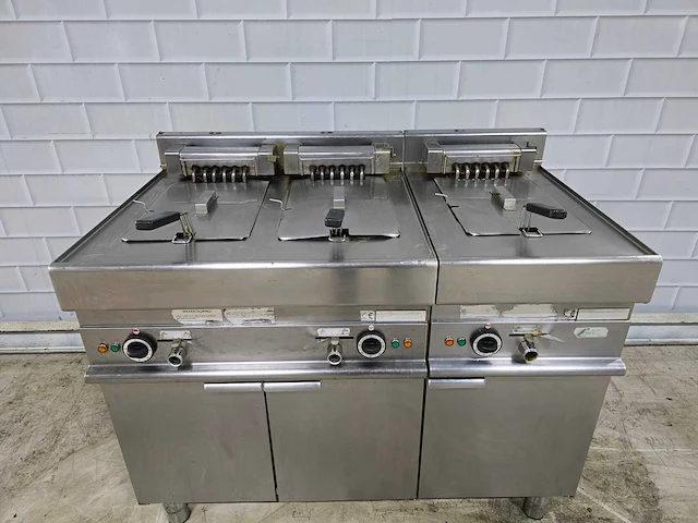 Modular - rvs frituurlijn bestaande uit 1 dubbele frituur en 1 enkele frituur - afbeelding 8 van  8