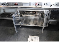 Modular complete rvs kooklijn - spiegelbakplaat - dubbele friteuse fornuis - warmtehoudkast - afbeelding 8 van  10