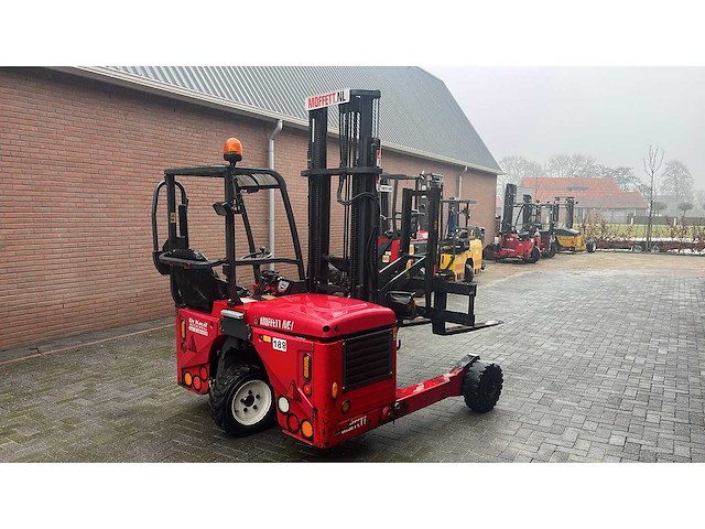 Moffett - 2010 - m4 20.3 - meeneemheftruck - afbeelding 1 van  6