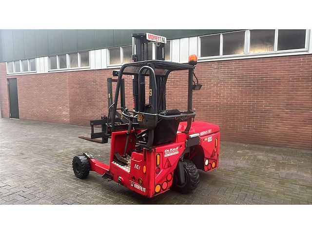 Moffett - 2010 - m4 20.3 - meeneemheftruck - afbeelding 2 van  6