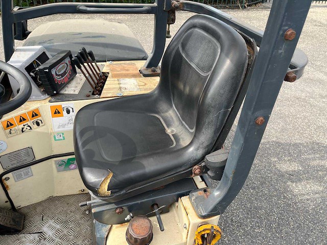 Moffett - 2011 - m4 20.3 - meeneemheftruck - afbeelding 17 van  28