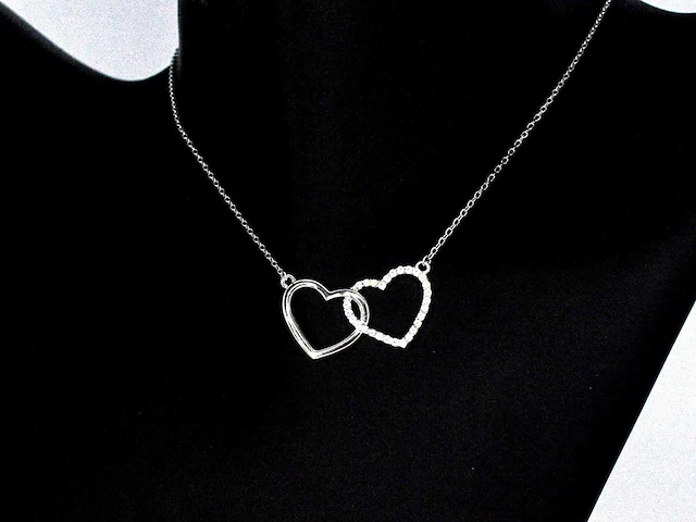 Moissaniet collier hartjes - afbeelding 1 van  9