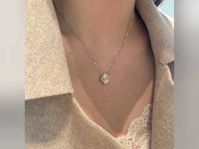 Moissaniet collier klaver - afbeelding 5 van  6