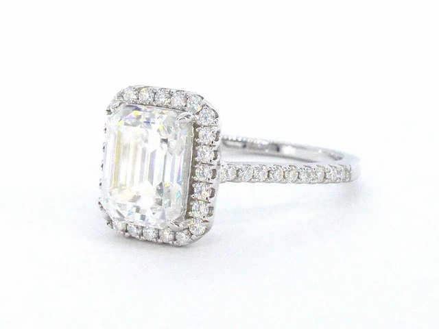Moissaniet entourage ring emerald - afbeelding 1 van  5