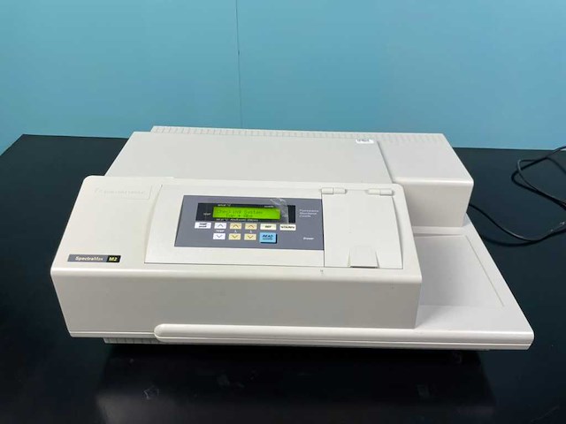 Moleculaire apparaten - spectramax m2 - microplaatlezer - afbeelding 1 van  5