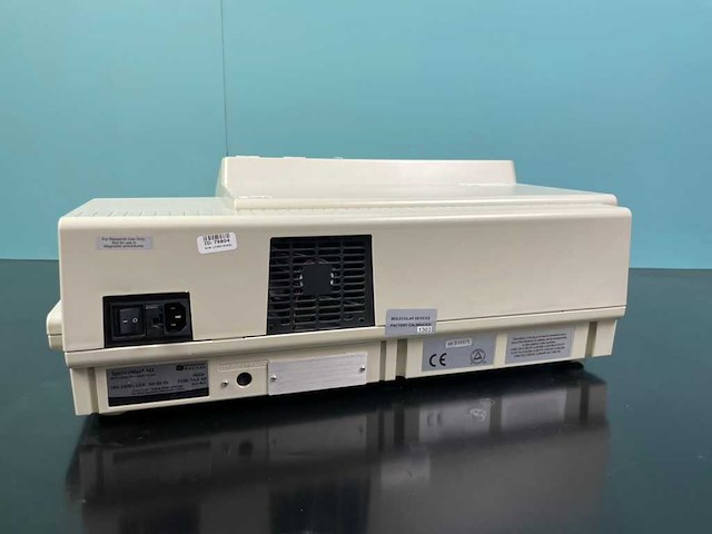 Moleculaire apparaten - spectramax m2 - microplaatlezer - afbeelding 2 van  5