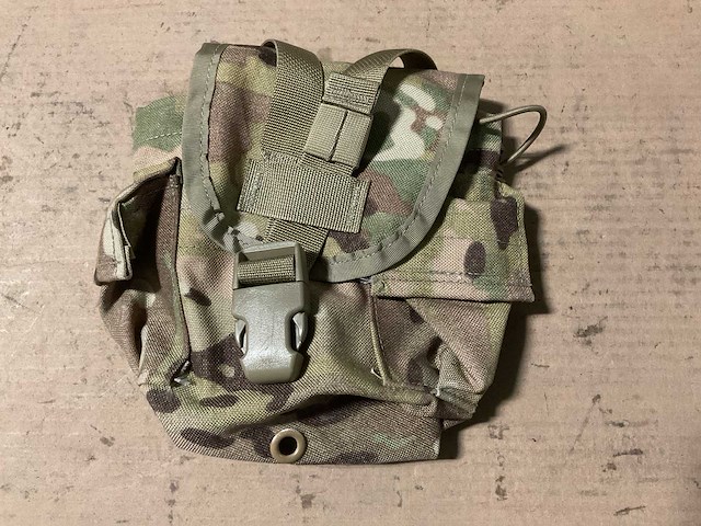 Molle ii canteen pouch (4x) - afbeelding 4 van  5