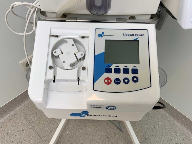 Möllermedical liposat, vacusat en vibrasat power liposuctie machine - afbeelding 7 van  11