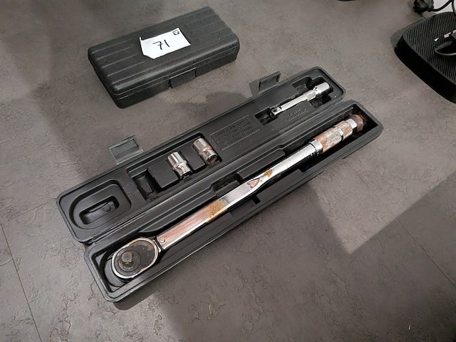 Momentsleutel met krachtdoppenset - afbeelding 1 van  6