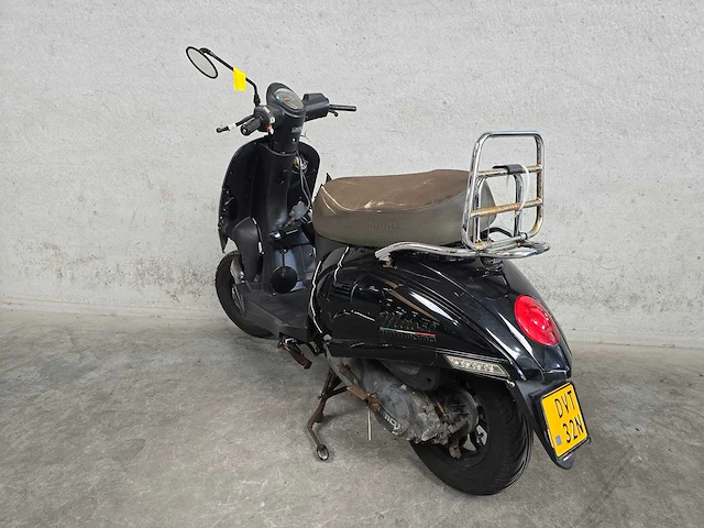 Momo - bromscooter - morino - 4t 45km uitvoering dvt32n - afbeelding 5 van  7