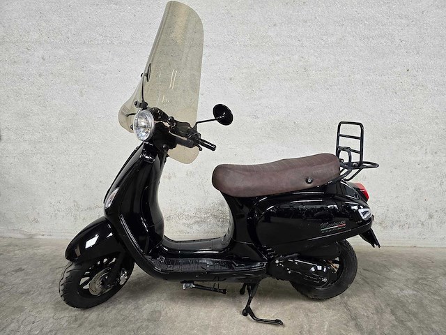 Momo - snorscooter - morino - 4t 25km uitvoering dxt77n - afbeelding 1 van  9