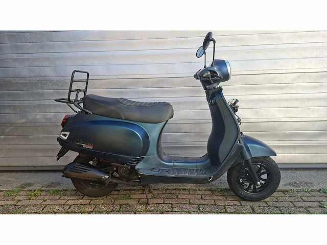 Momo morino 45km 4t bromscooter - afbeelding 6 van  7