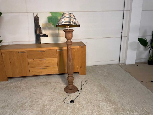 Momo vloerlamp - afbeelding 1 van  6