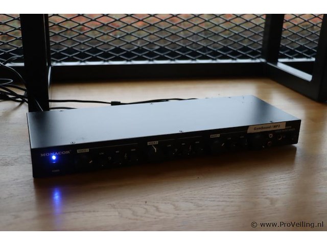 Monacor line mixer 4-kanaals type vmx-440/sw - afbeelding 1 van  5