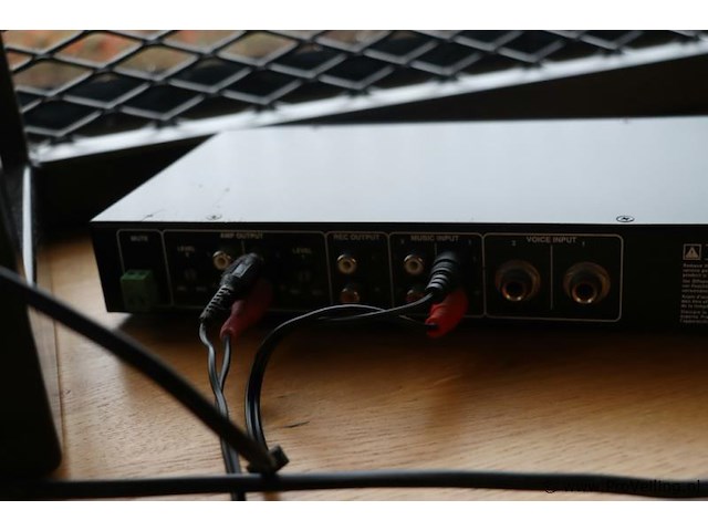 Monacor line mixer 4-kanaals type vmx-440/sw - afbeelding 5 van  5