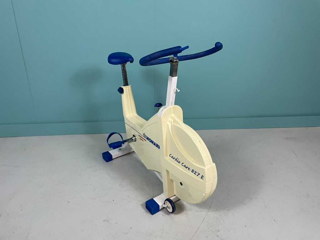 Monark - cardio care 827 e - revalidatieapparatuur - afbeelding 1 van  5