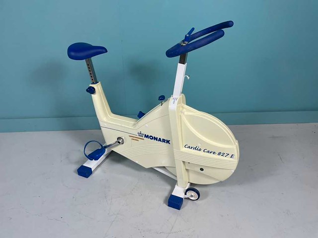 Monark - cardio care 827 e - revalidatieapparatuur - afbeelding 2 van  5