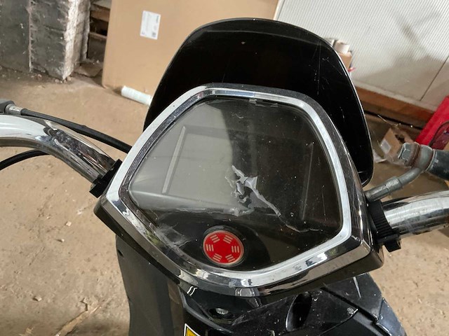 Monasso e-scooter - afbeelding 6 van  16