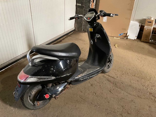 Monasso e-scooter - afbeelding 10 van  16