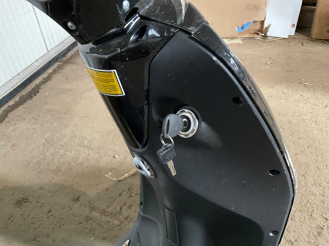 Monasso e-scooter - afbeelding 14 van  16