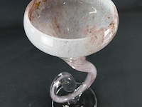 Mondgeblazen glazen hoornvaas op voet h 30 cm - afbeelding 3 van  5