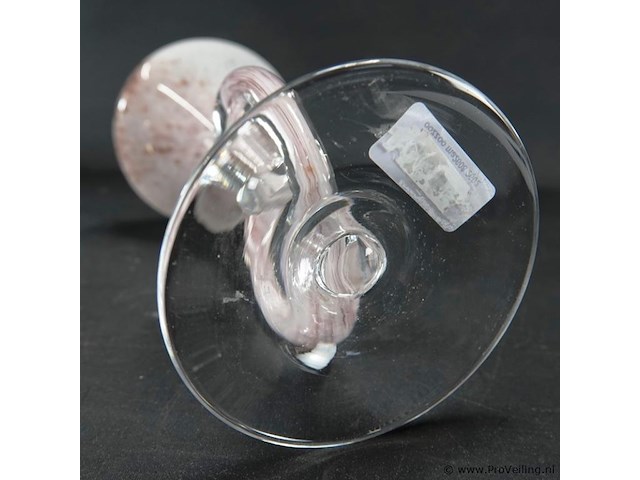 Mondgeblazen glazen hoornvaas op voet h 30 cm - afbeelding 5 van  5