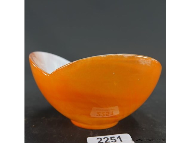 Mondgeblazen sierschaal - afbeelding 2 van  5