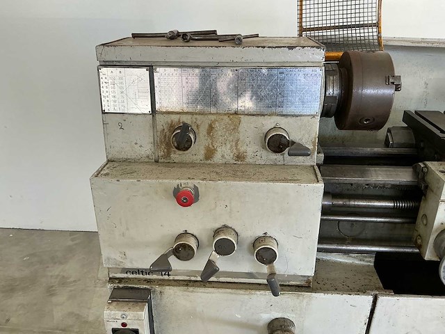 Mondial celtic 14 500mm bankdraaibank - afbeelding 8 van  12