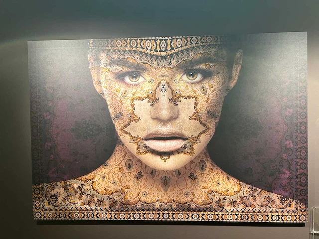 Mondiart aluart – “oriental woman” 180x120 cm - afbeelding 1 van  3