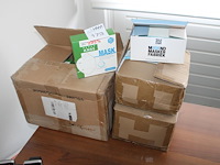 Mondkapjes in 2 uitvoeringen in 3 deels aangebroken dozen. - afbeelding 1 van  2