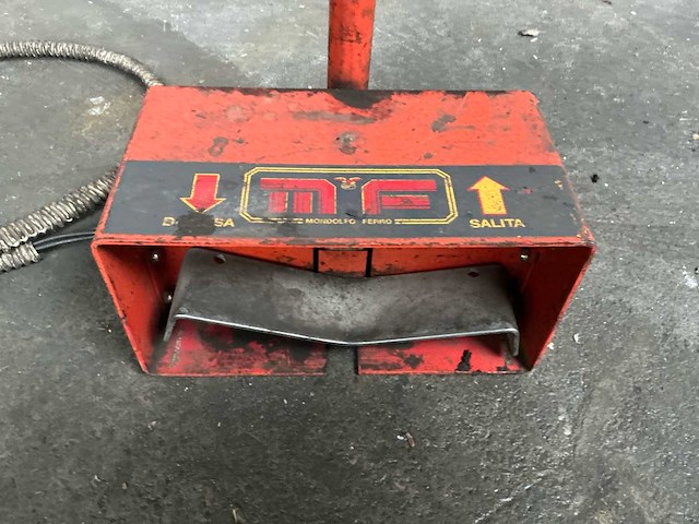 Mondolfo ferro mt2300 banden balanceerapparaat - afbeelding 5 van  8