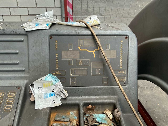 Mondolfo ferro mt2300 banden balanceerapparaat - afbeelding 2 van  12