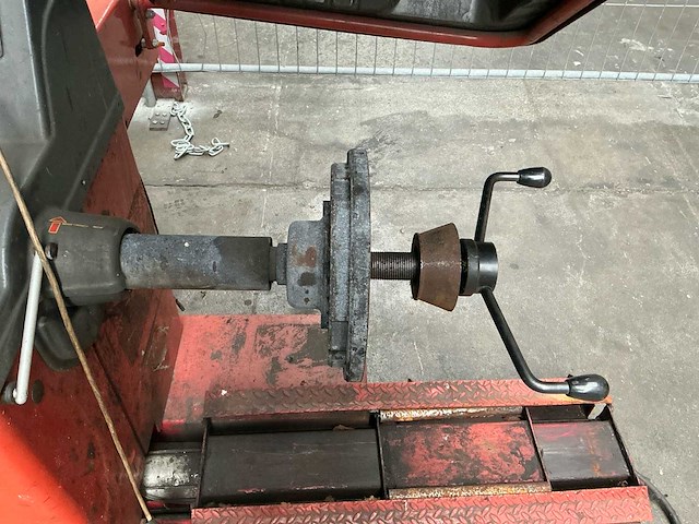 Mondolfo ferro mt2300 banden balanceerapparaat - afbeelding 3 van  12