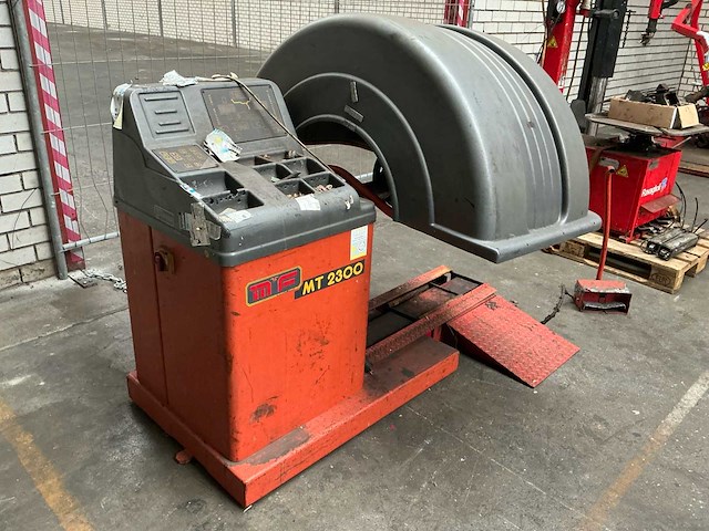 Mondolfo ferro mt2300 banden balanceerapparaat - afbeelding 7 van  12