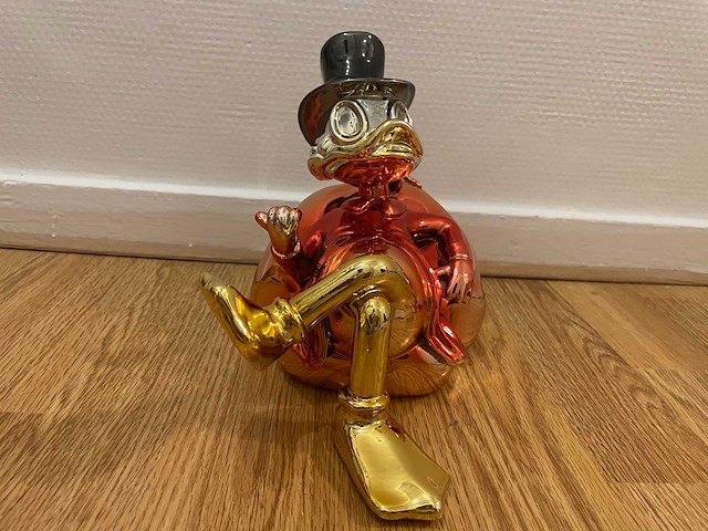 Money mode dagobert duck sculptuur - afbeelding 5 van  7