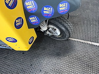 Monika - tuk tuk - 2009 - afbeelding 10 van  21