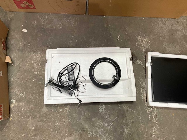 Monitor (15x) - afbeelding 10 van  14