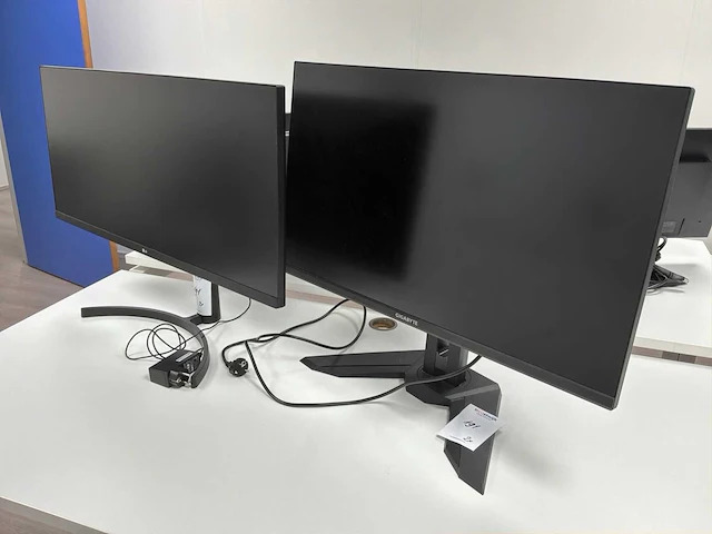 Monitor (2x) - afbeelding 1 van  2