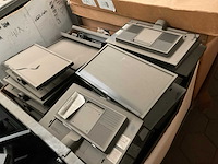 Monitor (32x) - afbeelding 1 van  4