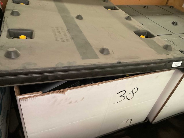 Monitor (38x) - afbeelding 2 van  2