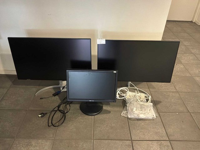 Monitor (3x) - afbeelding 1 van  4