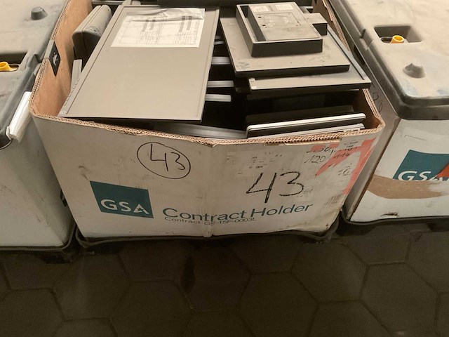 Monitor (43x) - afbeelding 3 van  3