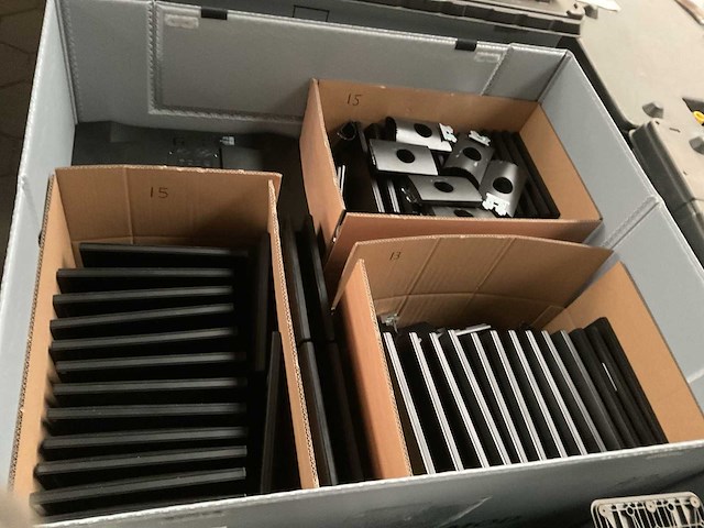 Monitor (57x) - afbeelding 2 van  3