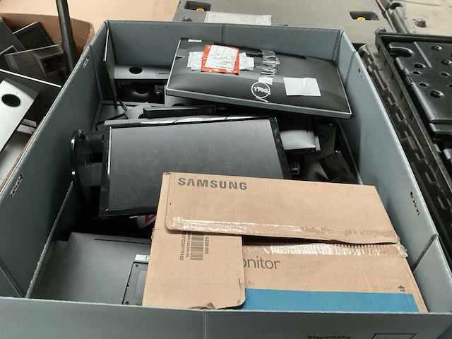 Monitor (57x) - afbeelding 1 van  3