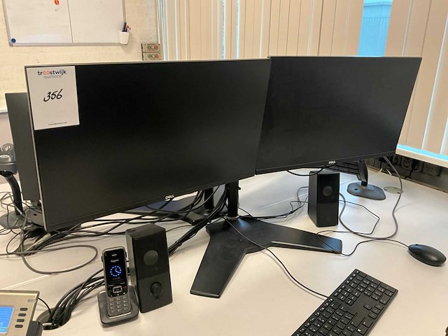 Monitor (8x) - afbeelding 1 van  3