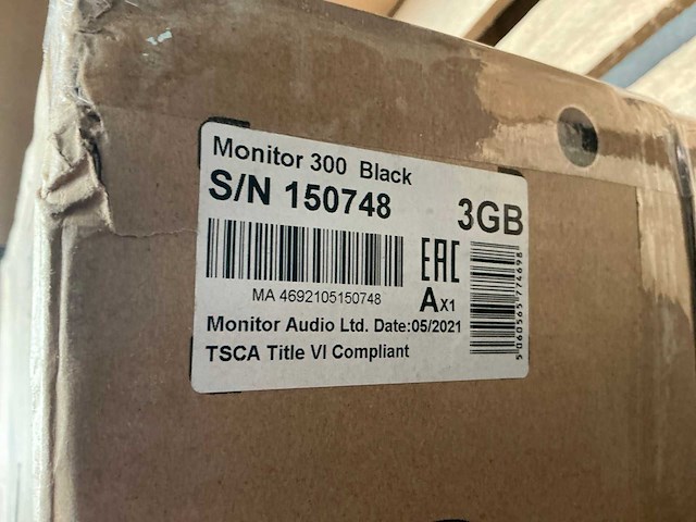 Monitor audio monitor 300 black vloerstaande speaker set - afbeelding 3 van  3